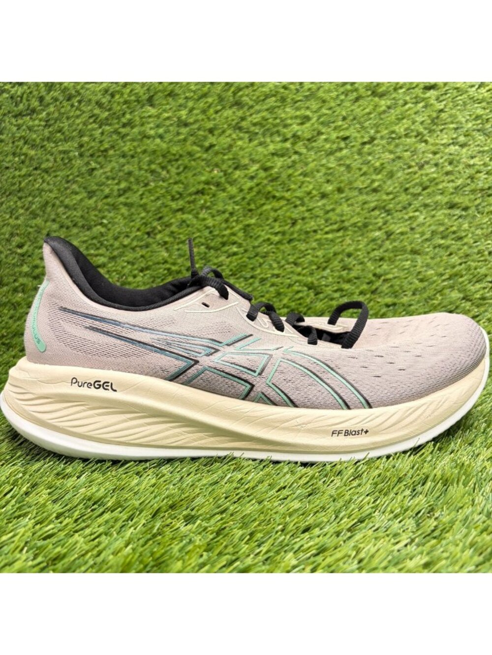 Asics Gel-Cumulus 26 Mens Size 12 Beige Black Athletic Running Shoes Sneakers
